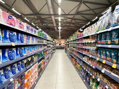 PARDUOTUVĖS TINKLAS "TOP" - Cesis - parduotuvės įrangos pristatymas ir montavimas 5